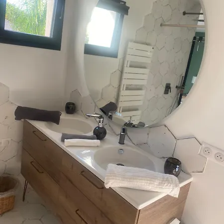 Natural Zen Rayolet Villa